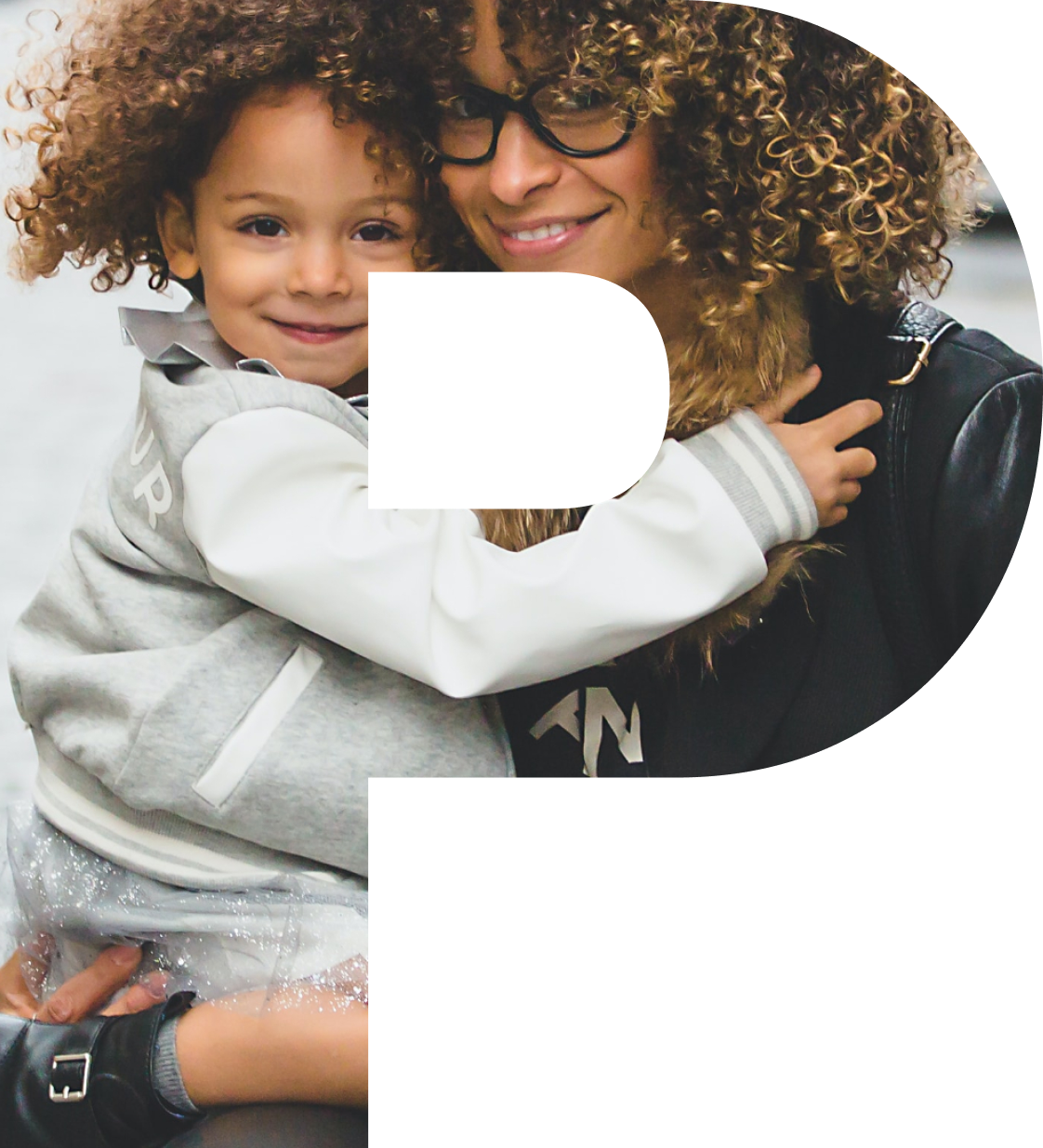 Portrait de Véro dans un encadrement sous forme de P.